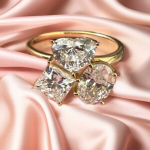 Lab grown diamond cluster ring
